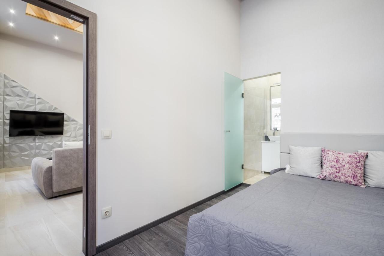 Central Comfort Suite For 6 By Oktogon Budapest Luaran gambar