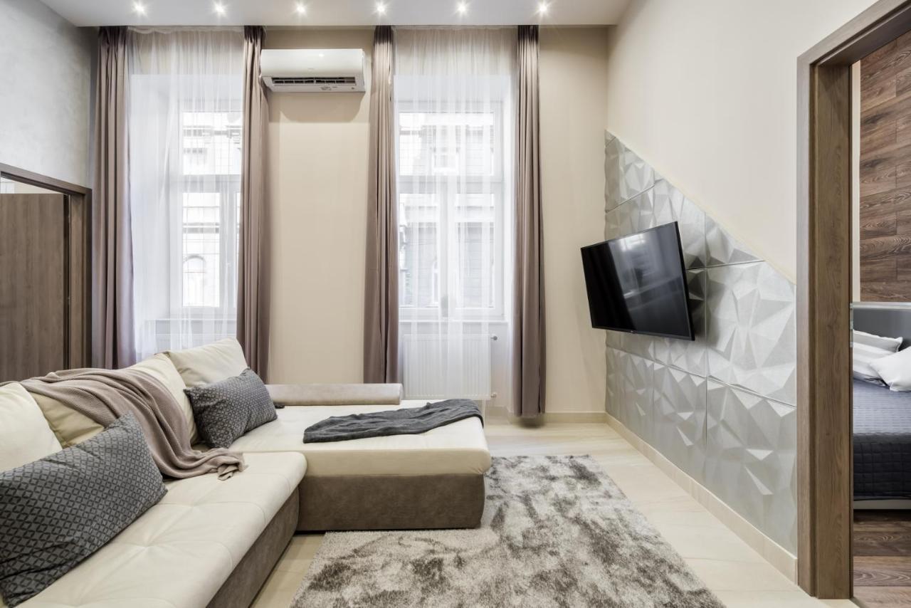 Central Comfort Suite For 6 By Oktogon Budapest Luaran gambar